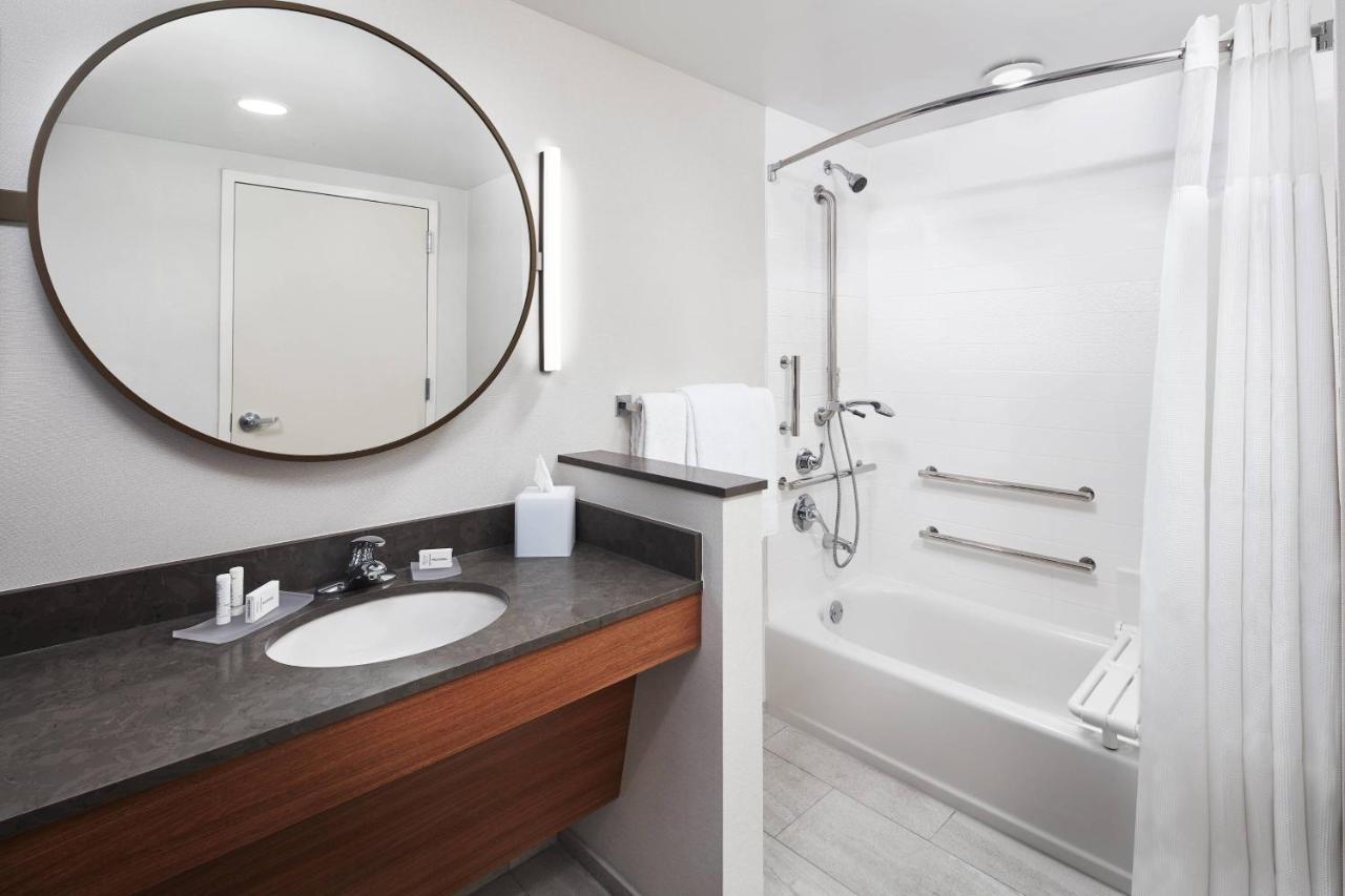 Fairfield Inn & Suites By Marriott Louisville Northeast Εξωτερικό φωτογραφία